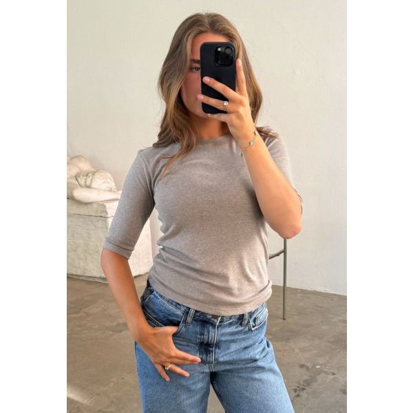 Femke O-Neck Tee