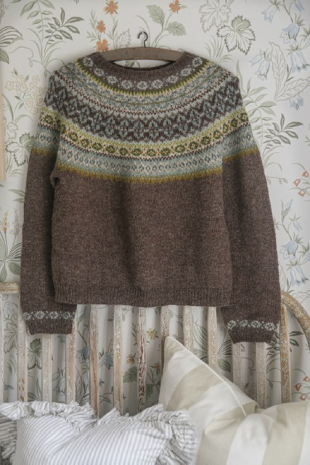 Agnes Sweater (English Pattern)  - Image 1