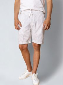 m_qq-cc3537-whiteshi_260331_ls_1_converted.jpg