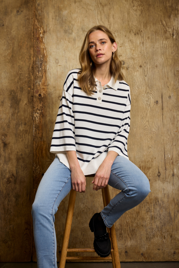 Ze-Ze Chitra genser - Image 4