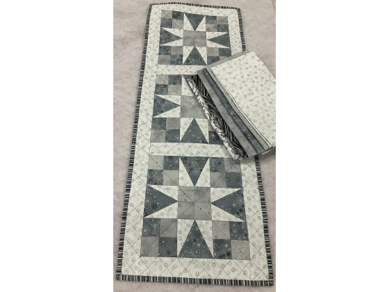 15   Elises Jul stoffpakke s&oslash;lv med m&oslash;nsterbeskrivelse