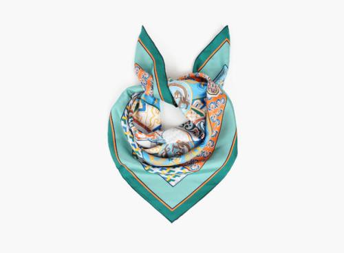 Martha Silkeskjerf - Camel 