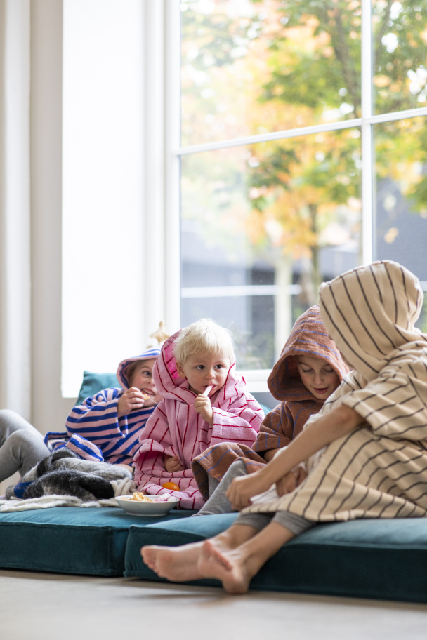 Badekåpe 5-7 år Naram i fargen krem og blekk - Image 3