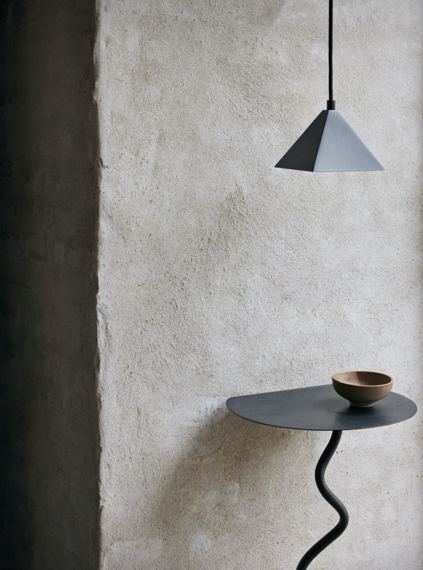 Curvature Veggbord - Sort Messing - Image 3