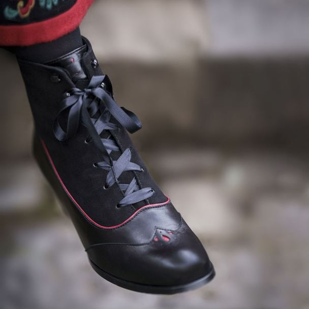 Klaveness Klara bunadstøvlett - red edge - Image 5