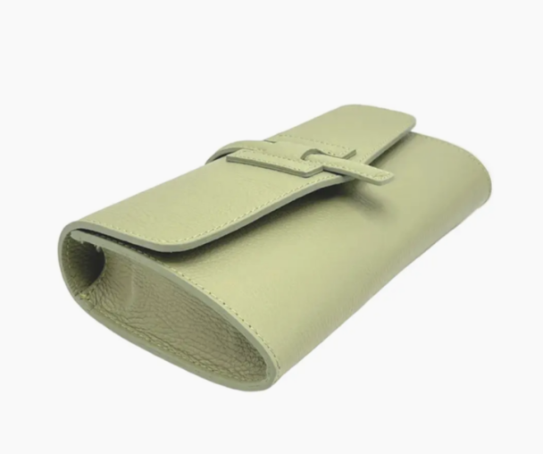 The Flap Clutch - Image 2