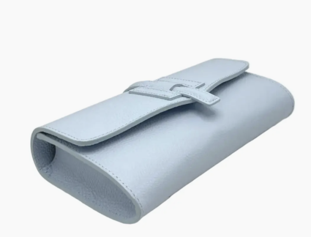 The Flap Clutch - Image 3