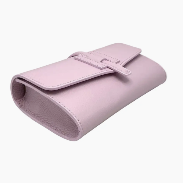 The Flap Clutch