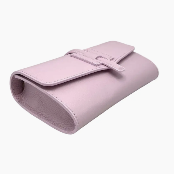 The Flap Clutch - Image 1