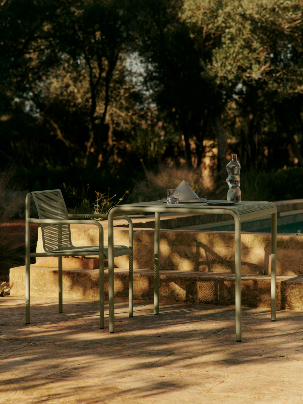 Dapple Spisebord 80x80 - Tegrønn - Image 3