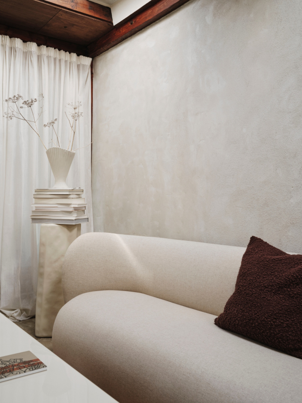 Fountain Vase - Large - Offwhite - Image 3