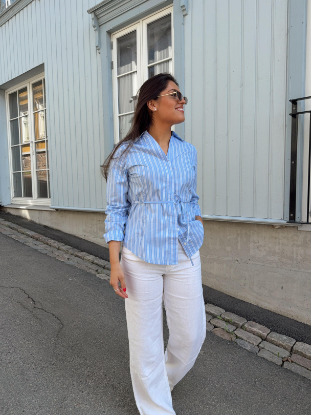 Helga Regular Tie Shirt - Cashmere Blue Stripe  - Image 5