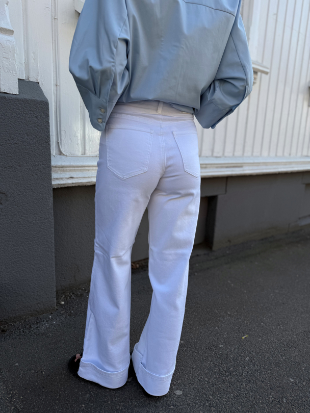 Livia Jeans - White  - Image 5