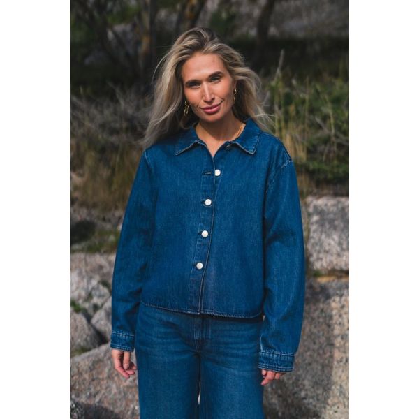Cecilie Shirt - Mid Blue Wash