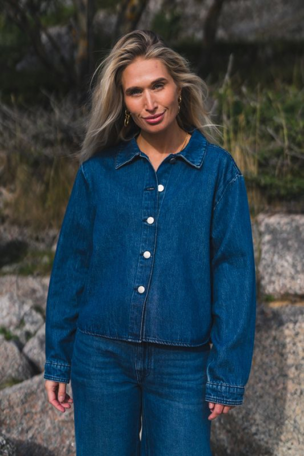Cecilie Shirt - Mid Blue Wash - Image 1