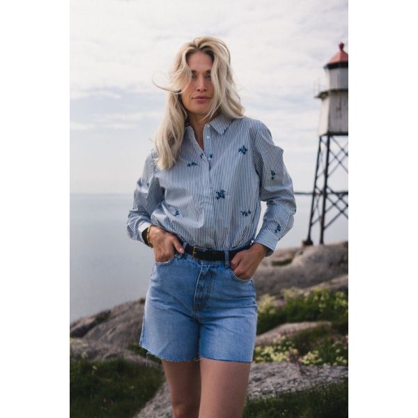 Ida Maja Shirt STP EMB - Bright White/Quiet Harbor Flower