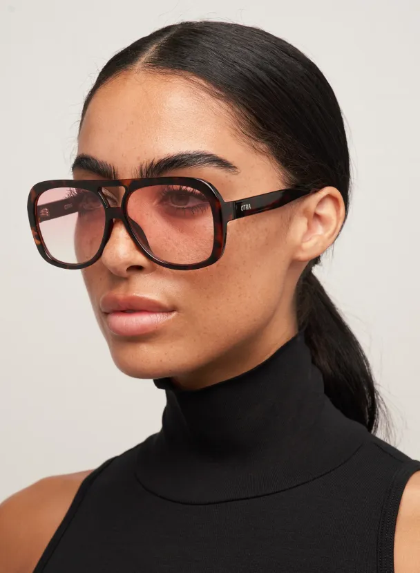 Yara - Tort/Pink Fade  - Image 3