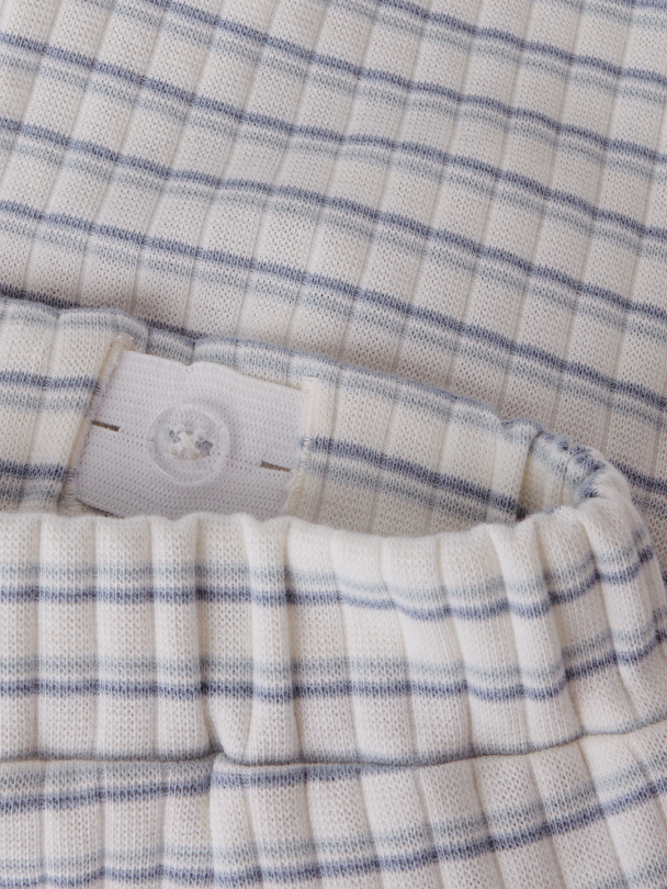 NMMHALDUR LOOSE SHORTS LIL - Image 5