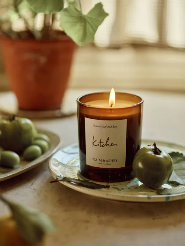 PLUM & ASHBY Candle - Image 2