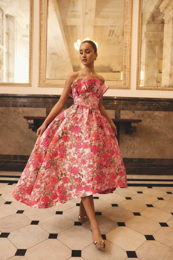 FLORALIE STRAPLESS GOWN IN PINK FLORAL - Image 2