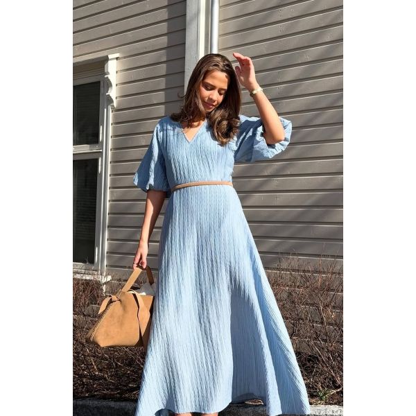 Maddie Closed Back Midi Dress