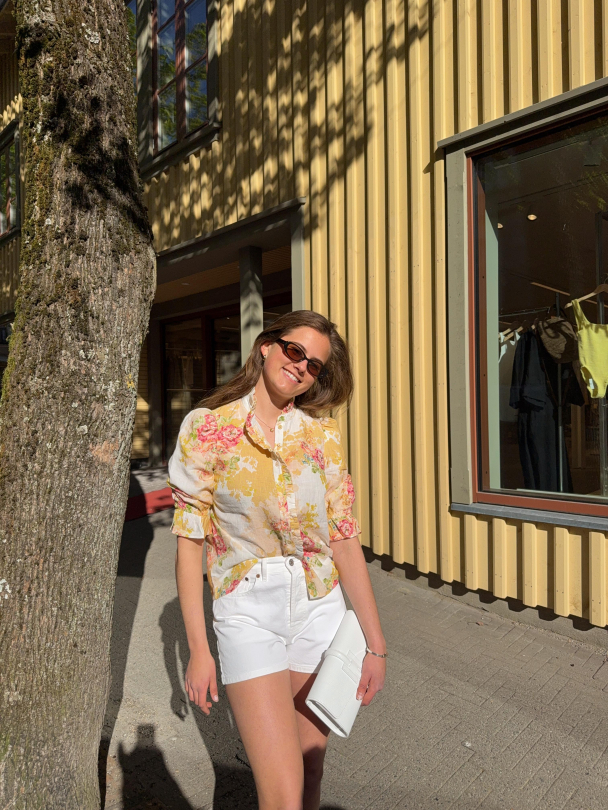 Linen Ruffle Blouse - Amore - Image 2