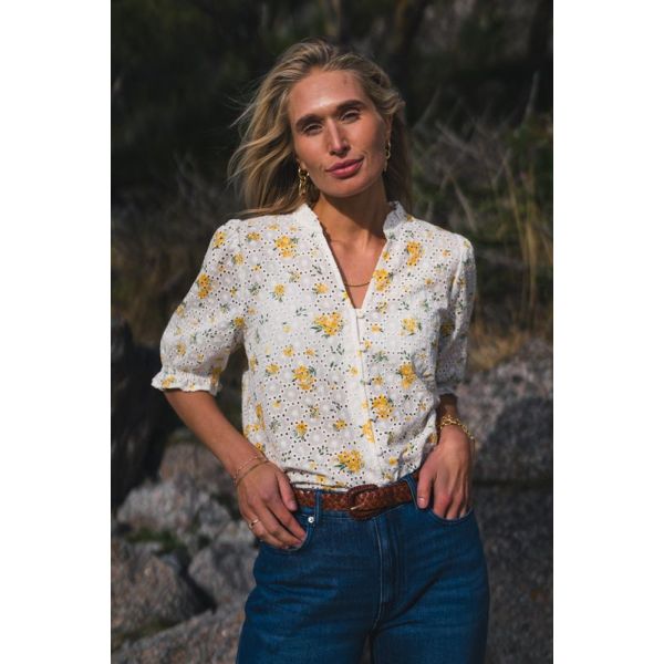 Eivor 2/4 Shirt - Yellow Flower 