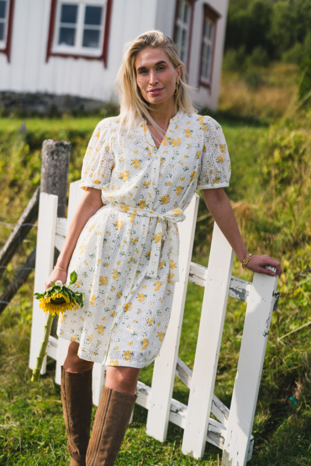 Eivor 2/4 Shirt Dress - Yellow Flower  - Image 1