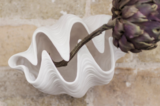 Shell Vase - Small - Image 3