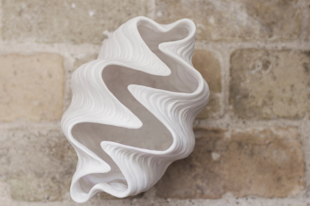 Shell Vase - Small - Image 4