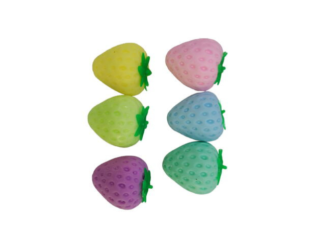 Squishy strawberry - Image 1