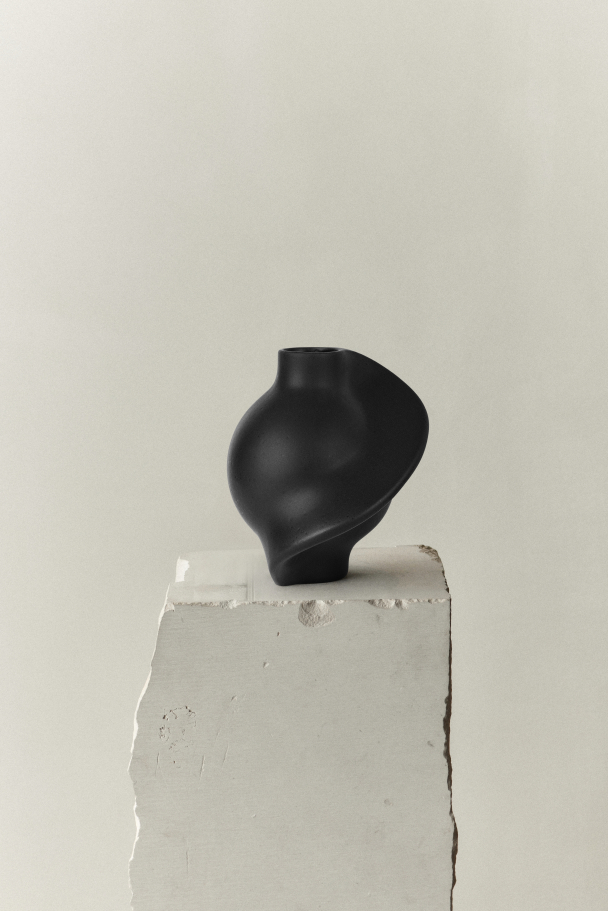 Pirout Vase 01 - Ink Black - Image 2