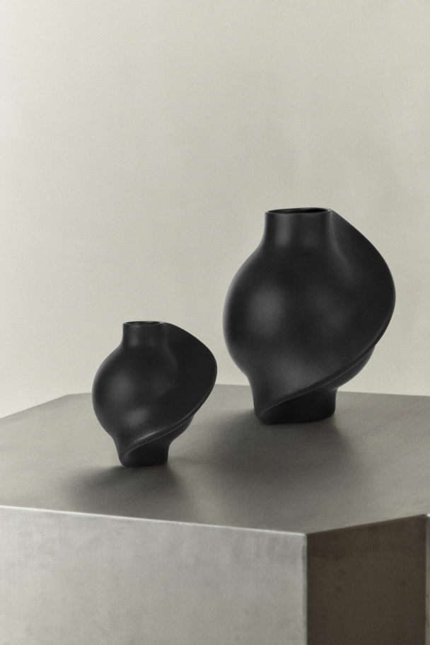 Pirout Vase 01 - Ink Black - Image 4