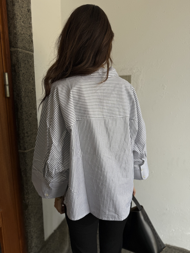 Wemila Oversize 3/4 Shirt - Dark Sapphire/ Bright White  - Image 4