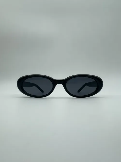 Regine - Black
