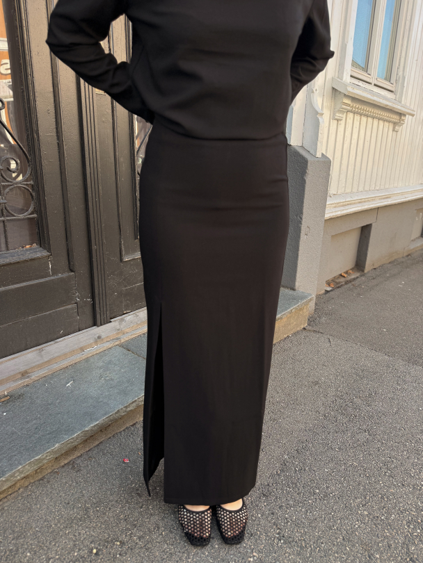 Beverly Skirt - Black - Image 1