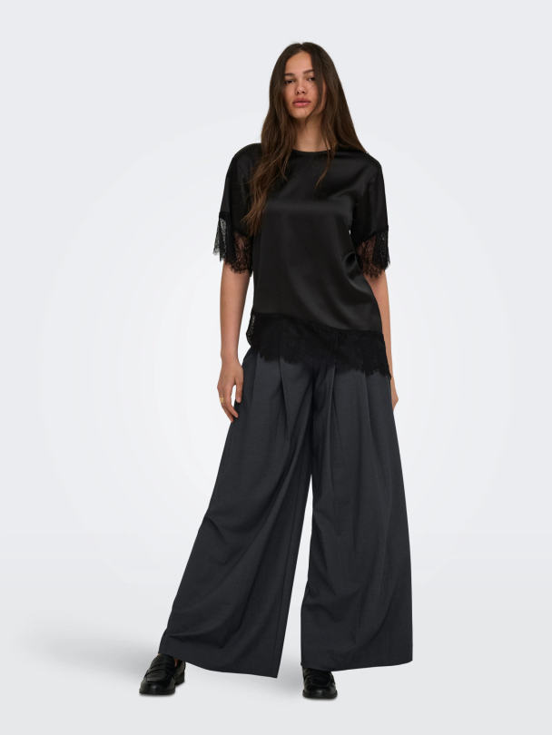 ONLINDONA 2/4 SATIN LACE TOP WVN - Image 3