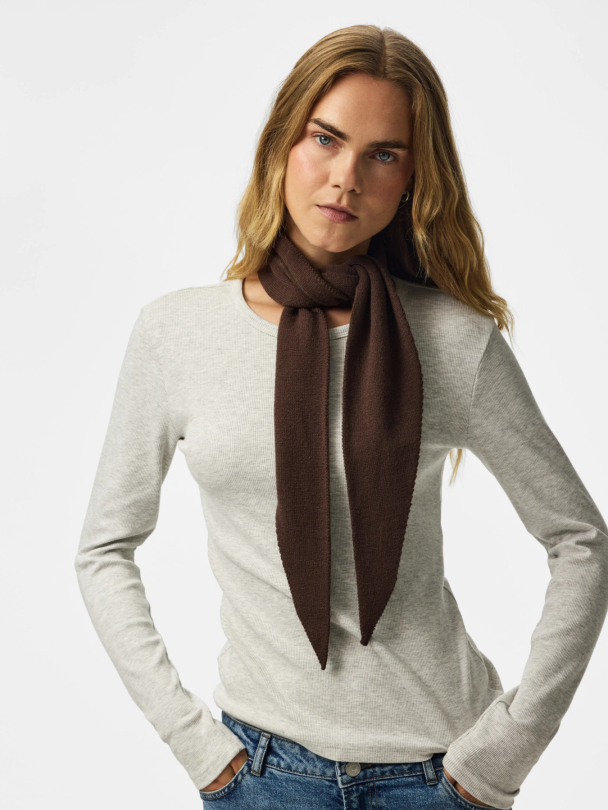 PCKOMMA TRIANGLE SCARF NOOS BC - Image 3