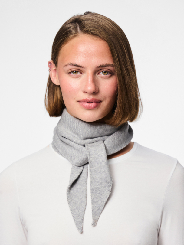 PCKOMMA TRIANGLE SCARF NOOS BC - Image 3