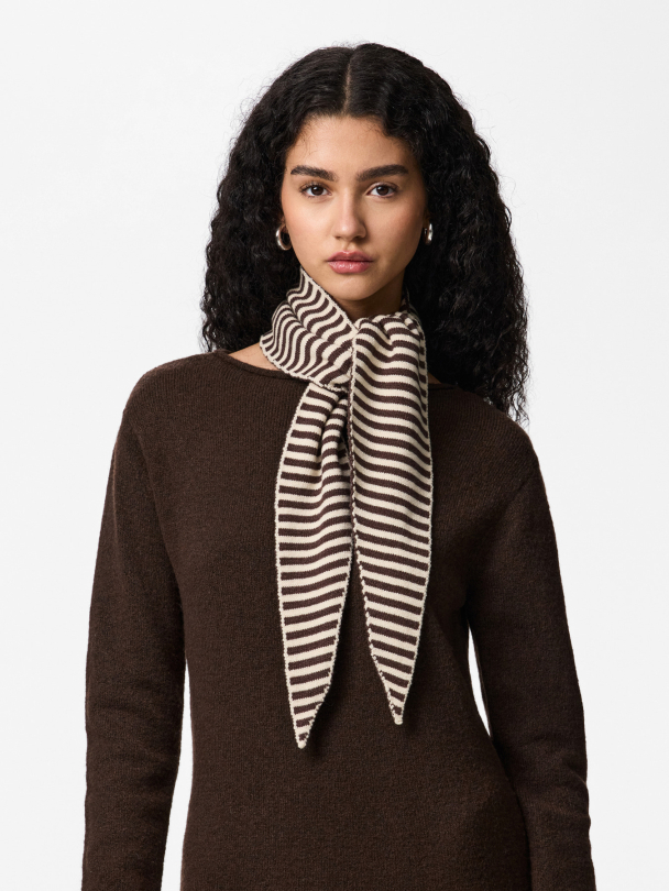 PCKOMMA TRIANGLE SCARF NOOS BC - Image 6