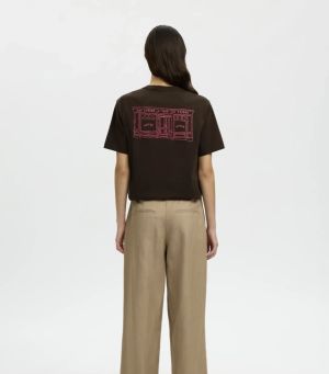 RELAXED BROOK SS HOTEL AMOUR TEE