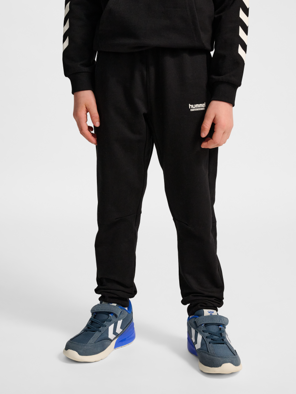 HMLjr Regular Joggebukse Svart - Image 1