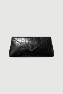 Onyx_clucth_Black_croc-Bags-E2537-Black_croc.jpg.webp