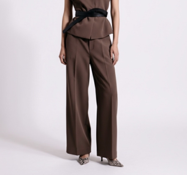 Reign Tailored Extra Wide - Taupe Brown 