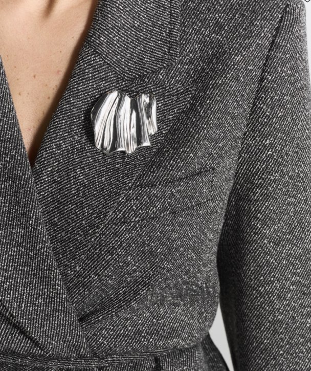 Pixie Brooch - Image 1
