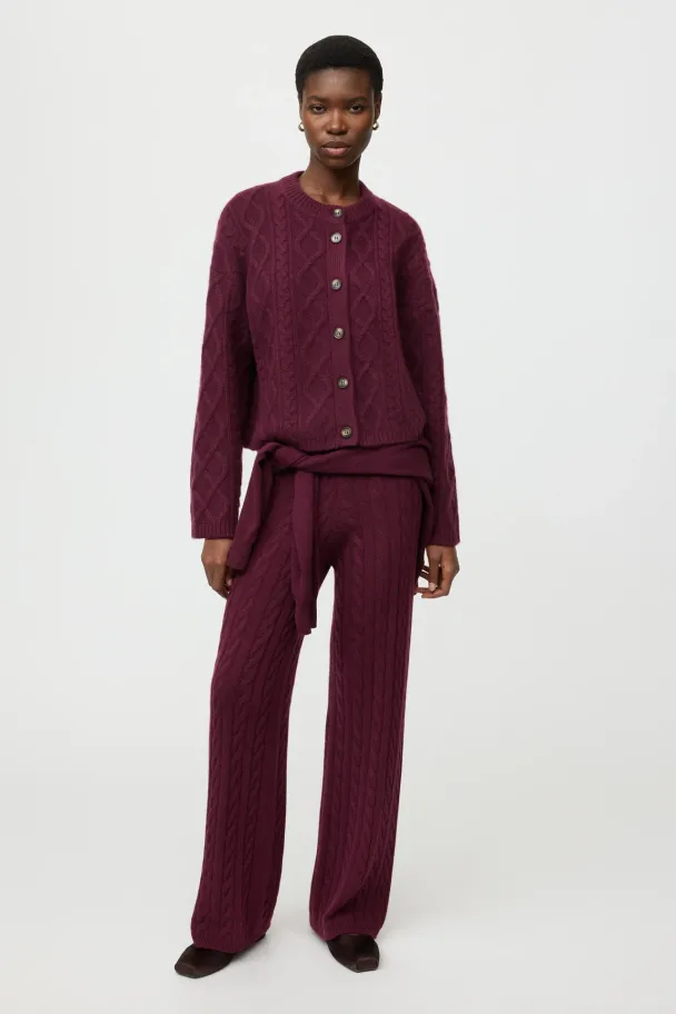 CABLE KNIT - Image 2