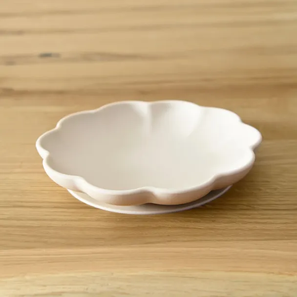 Poppy Plate - Cream - Image 2