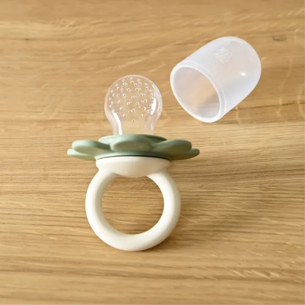 Poppy Fruit Feeder - Cream & Sage - Image 2