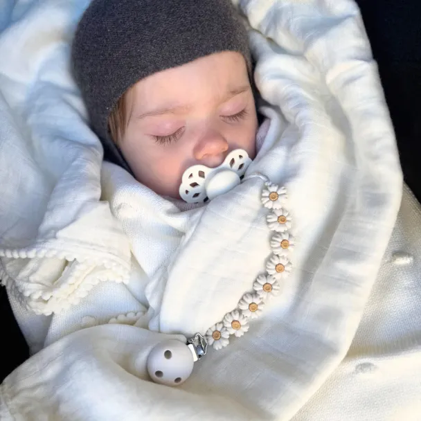 Daisy Pacifier Clip  - Image 2