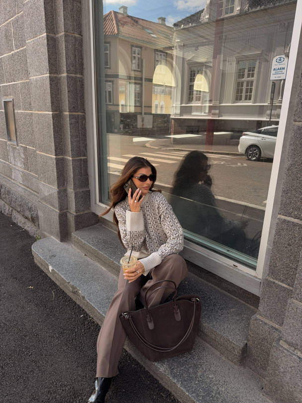 Copenhagen - Dark Brown Suede - Image 2